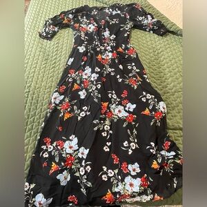 Banana Republic Black Floral Short Sleeve Midi Dress Size 4 Spring